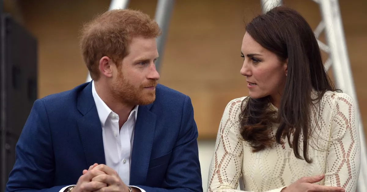 kate-middleton-beekeeping-prince-harry-purple-dress