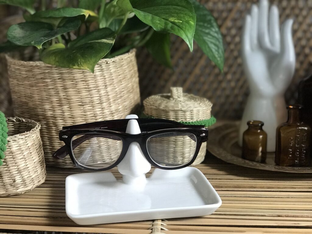 Eyeglass Holder Stand